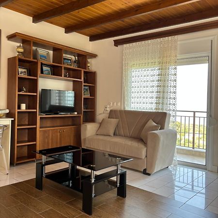 -Tsiakos Apartment- In Vryses Кипарисия Екстериор снимка
