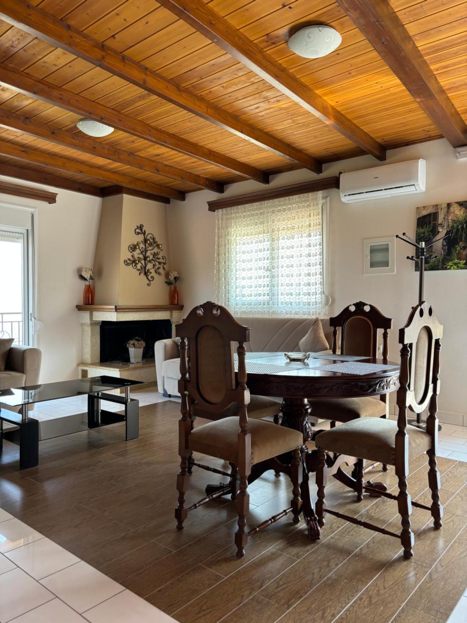 -Tsiakos Apartment- In Vryses Кипарисия Екстериор снимка