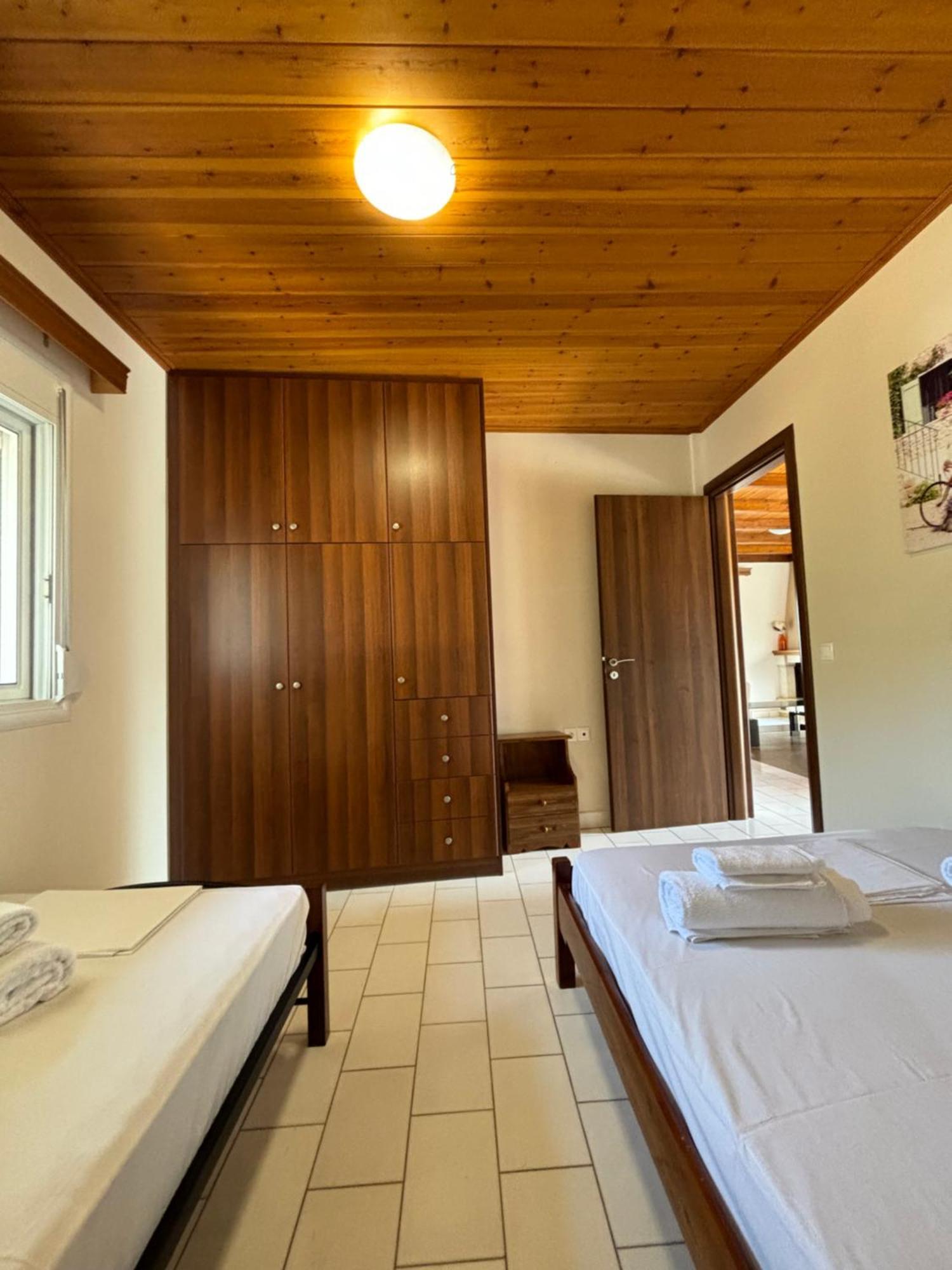 -Tsiakos Apartment- In Vryses Кипарисия Екстериор снимка